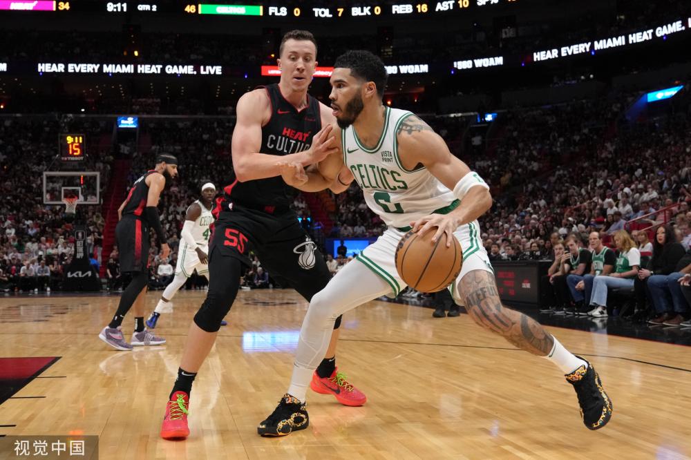 中国足球的 中国足球的