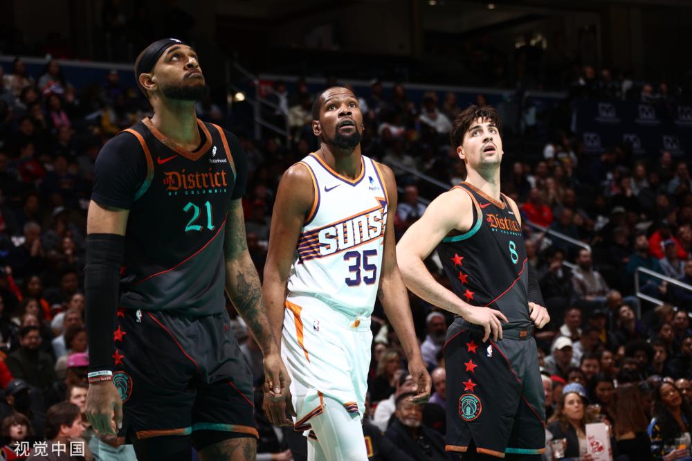 虽然球迷更 虽然球迷更