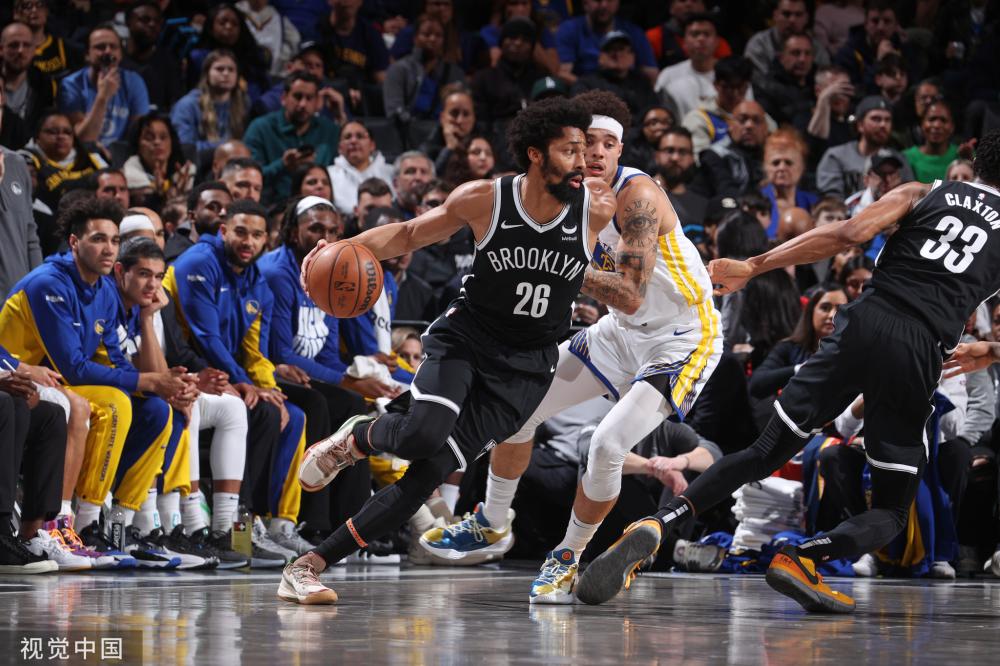 一直名列前 一直名列前